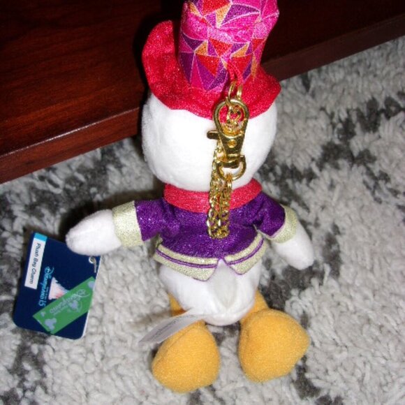 Disneyland Hong Kong Donald Duck Plush Bag Charm New with tags - Picture 2 of 3